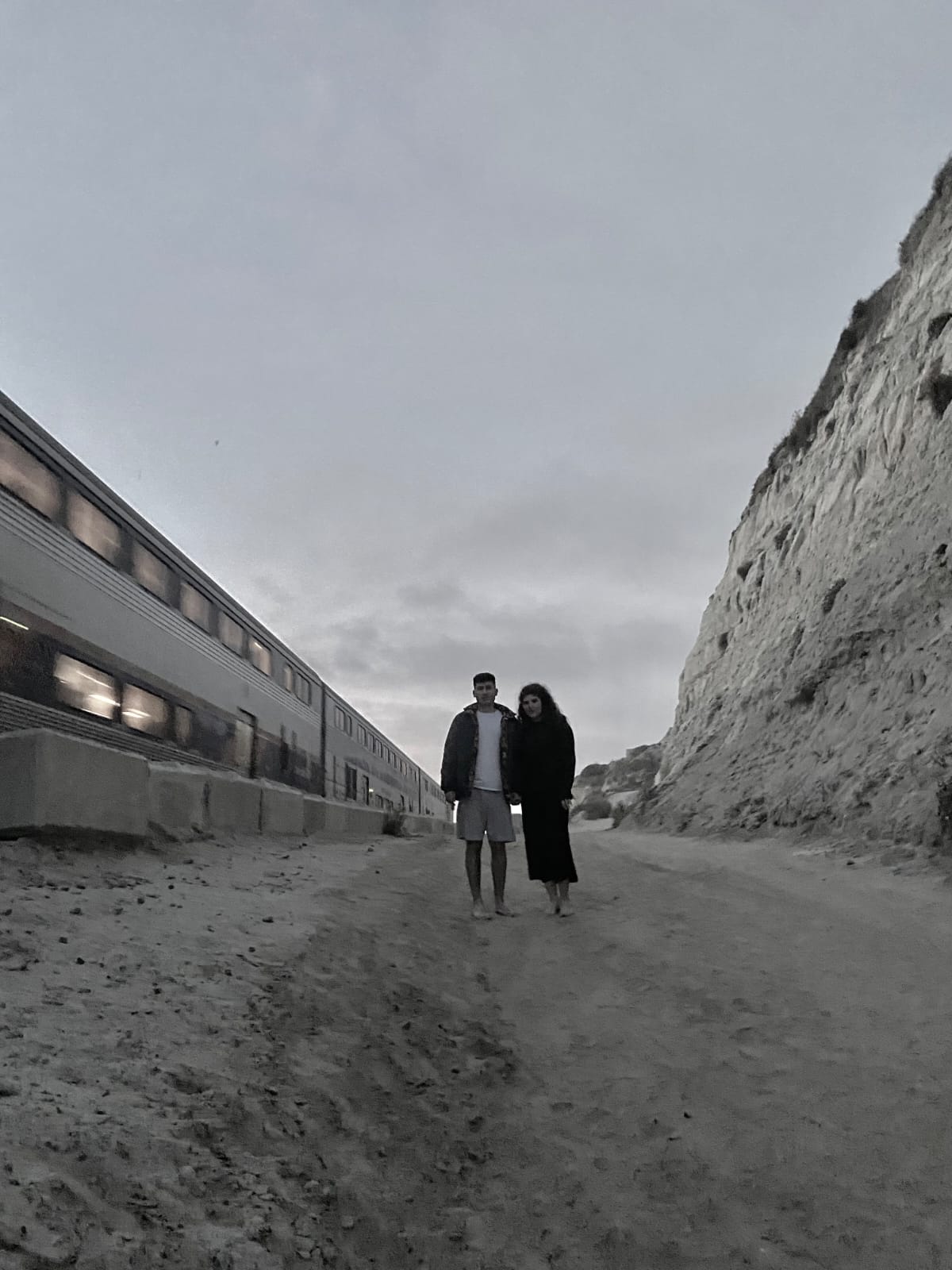 Maxime und Francesca am Strand